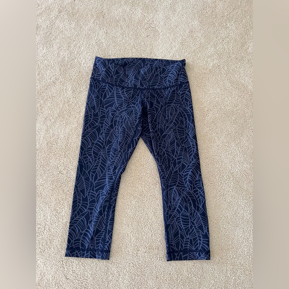 Lululemon capris!